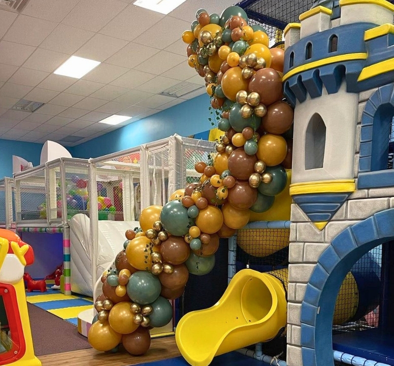 Balloon Garland on Kidz Kastle Private Party Venue Castle Obstacle Slide 